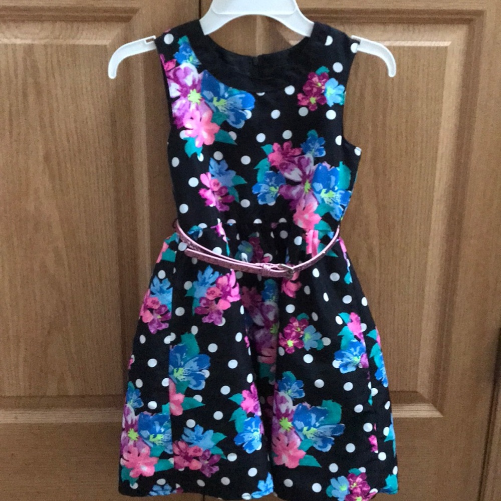 Girl’s dress